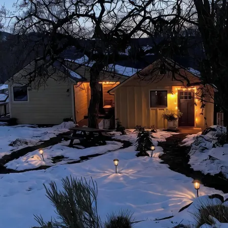 Lovely Spacious Home In Downtown White Salmon