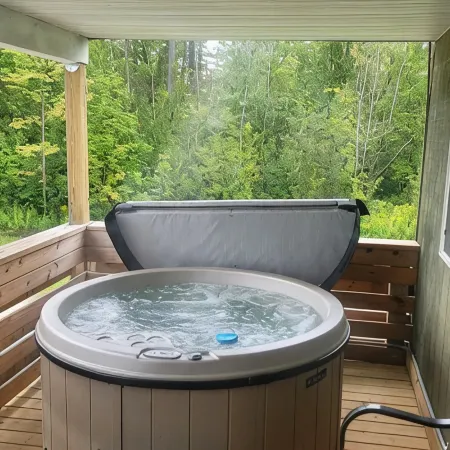 Privat Hot Tub! Sleeps 6 *Traverse City *Sleeping Bear Dunes Отели в г. Интерлошен