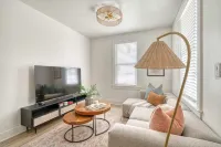 Cozy Portland Getaway 1 Block from Mississippi - Condos