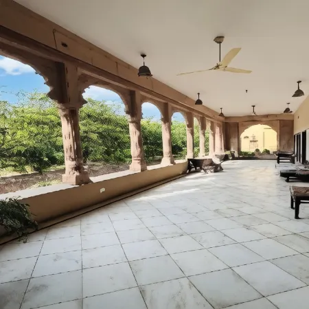 Hotel Karan Villas