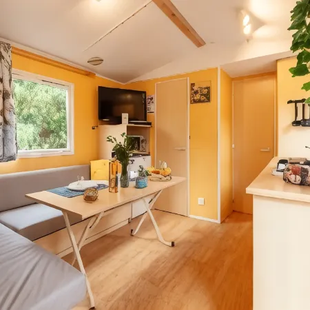 L'Estrellus, Mobil-Home climatisé au cœur du Vignoble à Quelques mètres de la Mer