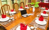 Roxas President's Inn - Bãi đậu xe