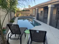 North Phoenix Close to Everything/ Secured Parking - Jacuzzi
