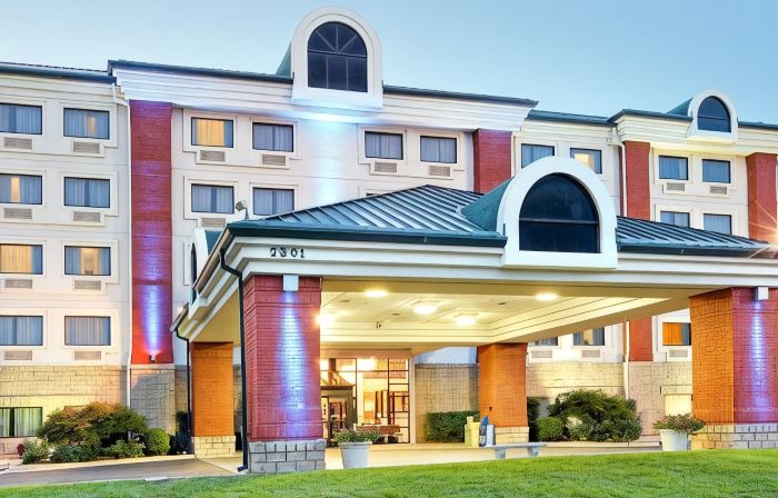 Holiday Inn Express 布蘭森綠山驅動器