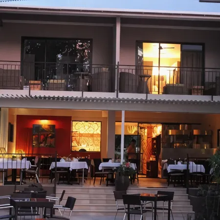 Le Repaire - Boutique Hotel & Restaurant