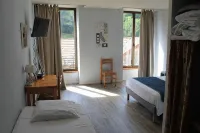 Logis Hotel Le Saint Clement - 2 星級