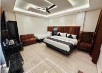 Hotel the Vaishvik Banganga Road