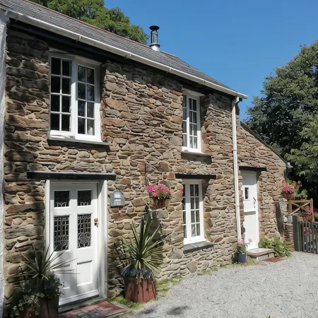 Romantic Cottage, Perranporth, Sleeps 2, Dog friendly, Walking distance to Beach