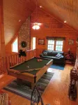 Adventurewood Luxury Log Cabin - Hot Tub, Fireplace, Pool Table - Alppimaja