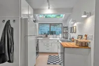Stunning Neighborhood Home Walkable to Downtown Mill Valley - Wifi