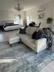 LUXURY COTTAGE IN DAVIS BAY, BC.