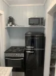 Pet Friendly Getaway 3 Blocks to Old City-Unit B - Bungalows