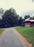 Log Cabin in Farm Country Setting - 2-Sterne