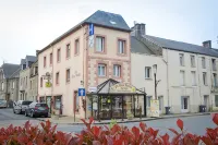 Logis Hôtel et Restaurant la Tour Brette - parking