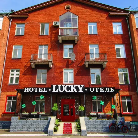 Отель Lucky на Масленникова