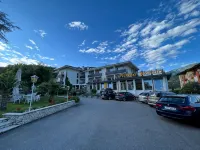 Hotel Piccolo Mondo - Bãi đậu xe