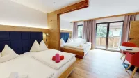 Pension Lederergütl - Jokercard & Parkplatz Inkl - balcón