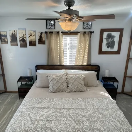 Cozy 2-bedroom cabin In enchanting Hatch near the river! Between Bryce and Zion