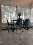 Beautiful cozy cottage 1 block from the lake and Oakwood hotel. - 2 étoiles
