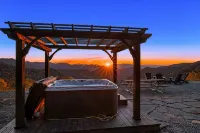 New Listing! Million Dollar Long Range Views-Hot Tub-King Suite - 4つ星