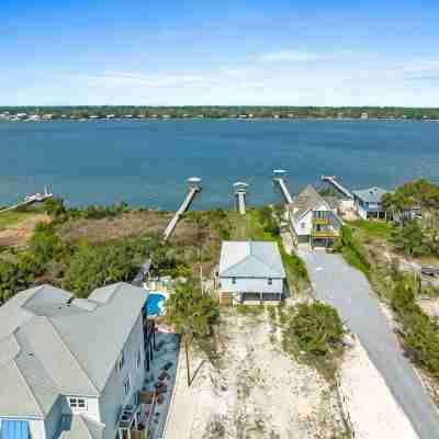 Lagoon Waterfront West Beach Property ..Best Location & Sunset Views!  Sleeps 9! Hotel Exterior