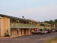 The Hastings Inn Parsons Hotels in Parsons