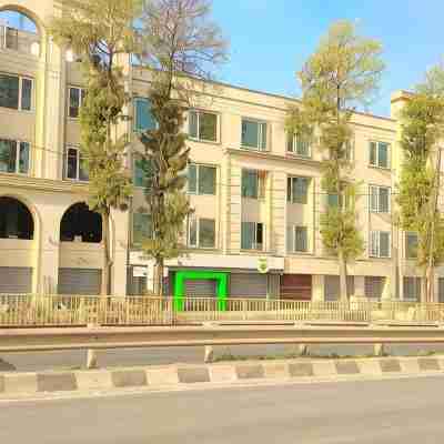 Hotel Pahadi Hotel Exterior
