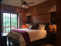 Wildwood Cabin - Sleeps 14, Mountain Views - Bergblick
