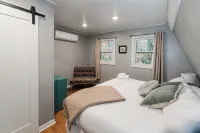Dog-Friendly Cabin in Appalachian Mountains! -Near at, Firepit, with Hot Tub!