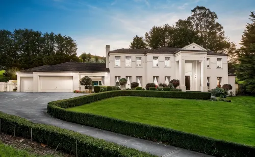 Stayau Expansive 6Br Villa Scenic Warrandyte - สระว่ายน้ำส่วนตัว