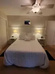 Shorewinds Beachhouse Garden Gate Opens Directly to Beachpath No Roads to Cross! - balcony