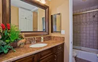 Exquisitely Remodeled Beachside Condo W/ Whitewater Views - balkon