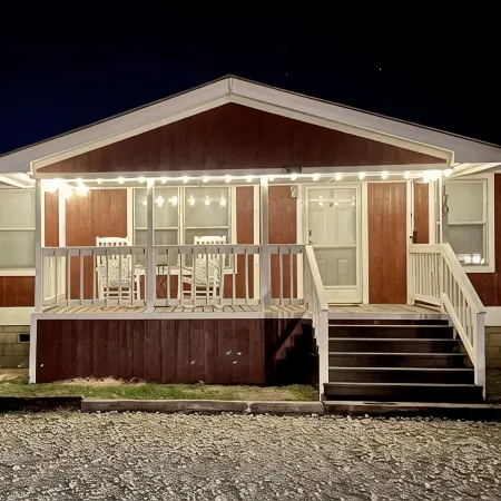 "No Worries" less than 10 minutes from Lake Texoma and Choctaw Casino