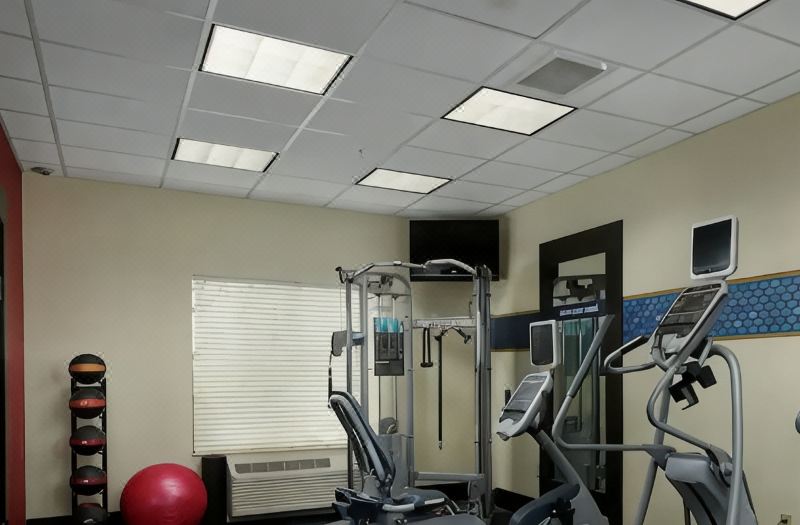 Hampton Inn & Suites Rogers photo 3