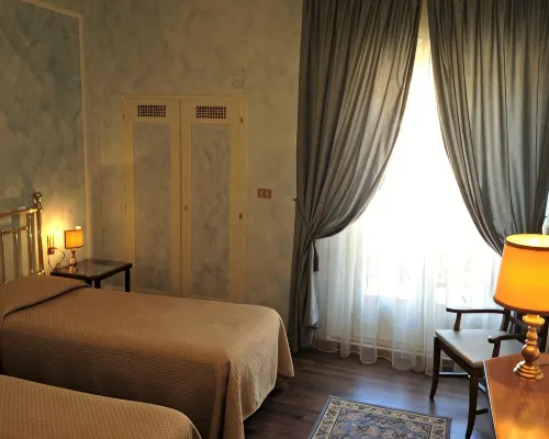 Hotel Roma Photos