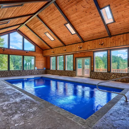 Hocking Hills Laikyns Lodge with Indoor pool- Great View!