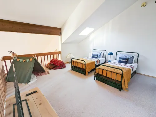 Cute kid-friendly condo next to Dollar Mountain - Wifi