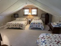 Cozy Cabin Near Nashville, TN ~ Surrounded By Beautiful Farmland - Homestays