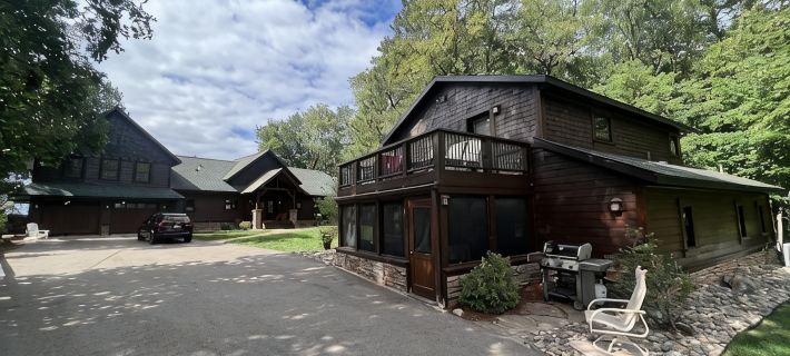 Lower Whitefish Guest House Crosslake ~ Absolutely Beautiful Property! Hotels in Crosslake