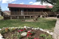 Cabin #2 - Backyard Bunkhouse - Homestays