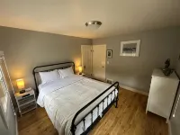ALL NEW - Clean & Modern! Mountain Garden Oasis! - 3 estrellas