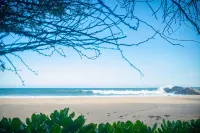 Nikara Luxury Beach House - Hot Springs