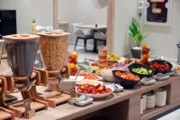 奧爾杜希爾頓歡朋酒店 - 早餐