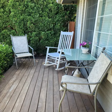 Cute private home in the heart of Yakima. Easy access to best city attractions..