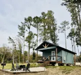 Brand new waterfront cabin "C2" - Homestays