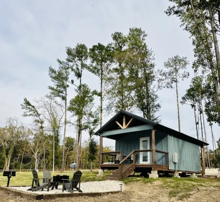 Brand new waterfront cabin "C2" - Homestays