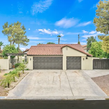 Fully Remodeled, Clean and Cozy, with FREE POOL/SPA HEATING.