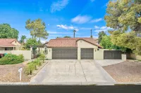 Fully Remodeled, Clean and Cozy, with FREE POOL/SPA HEATING. - 3-Sterne