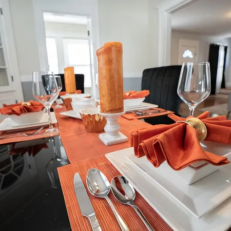 West Roxbury Retreat–Near Downtown Boston, Steps to Train & Bus,Member Only Deal