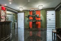Kutuzov Hotel - 駐車場